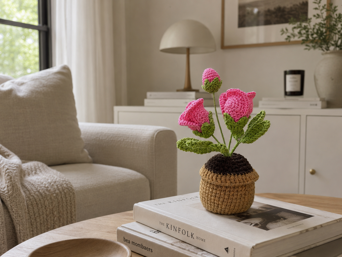 Mini Crochet rose pot