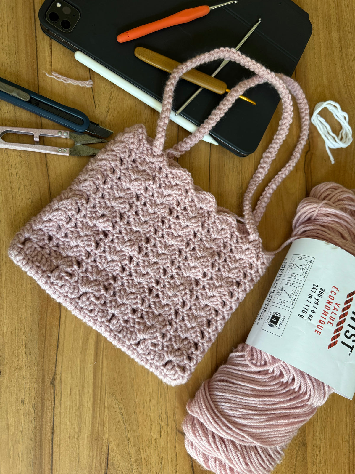 Small Pastel Coquette Yarn Purse